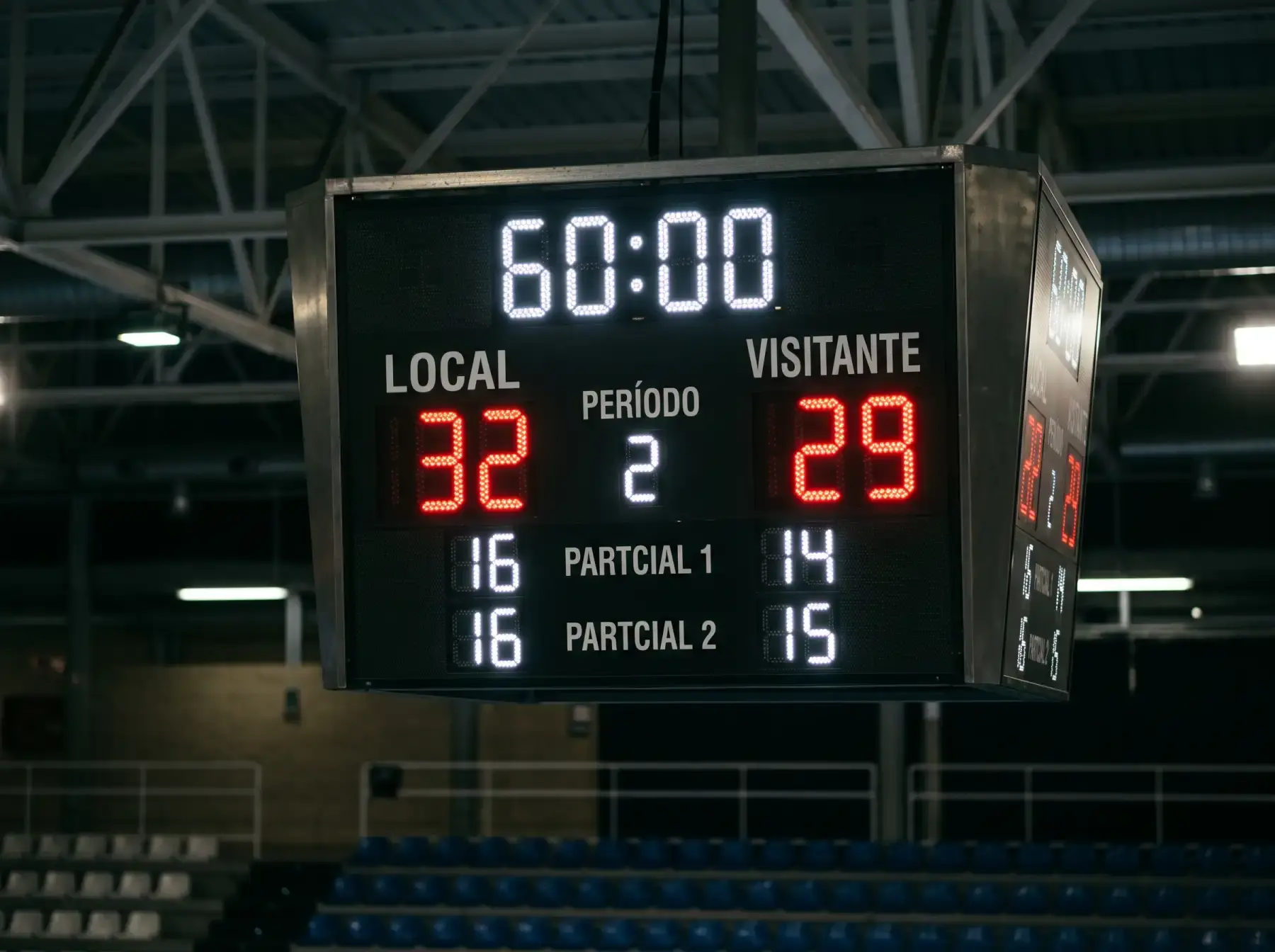 Marcador electrónico de un pabellón de balonmano mostrando el resultado final de un partido de la Liga ASOBAL
